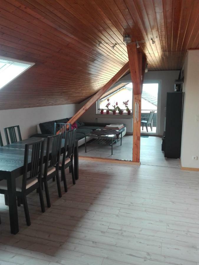 Obere Ferienwohnung Asshoff Zwischen Odenwald, Taubertal Und Bauland Berolzheim 외부 사진